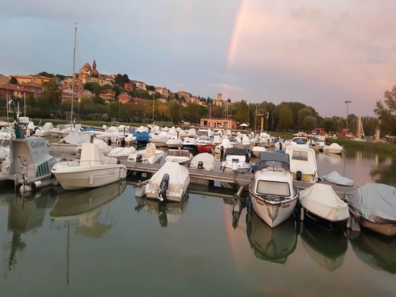 porto turistico Castiglione del Lago